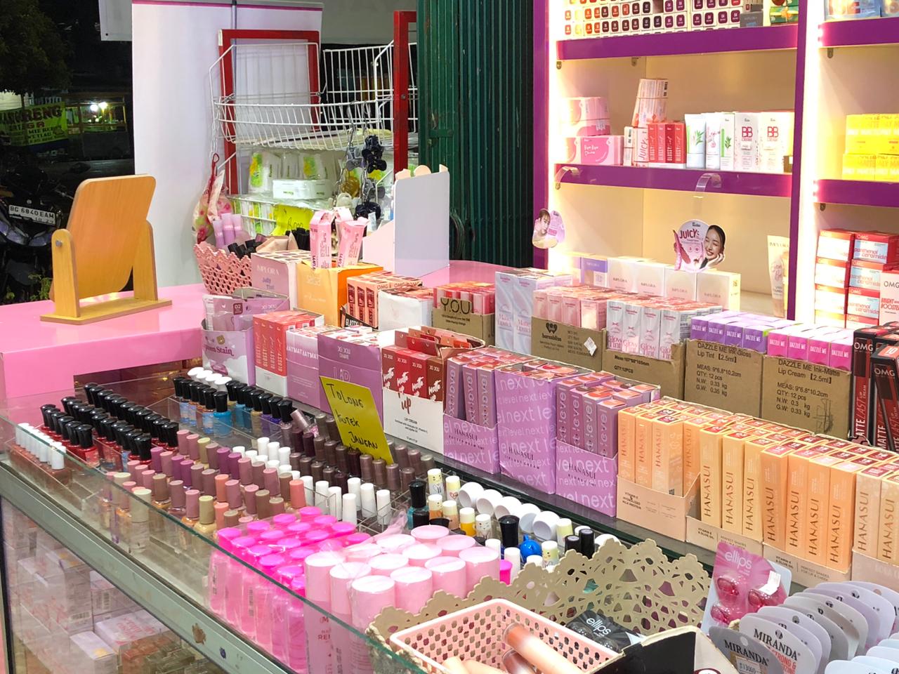 Koleksi Produk Kecantikan Modern untuk Wanita Bergaya dari Nyonya Beauty
